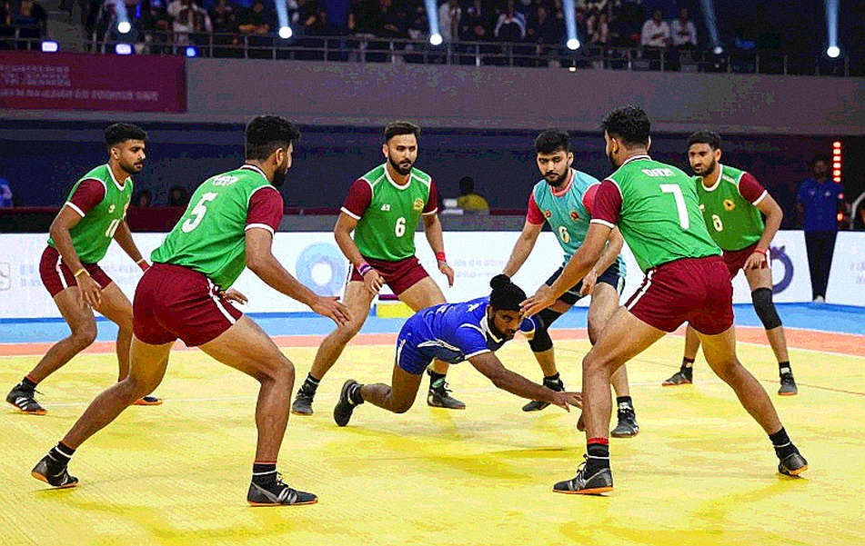 डू-ऑर-डाई का गणित: कबड्डी का स्कोरबोर्ड रक्षात्मक गिरावट क्यों छिपा देता है